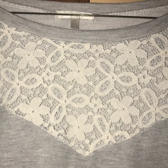 💕boutique top💕 - Picture 2 of 4